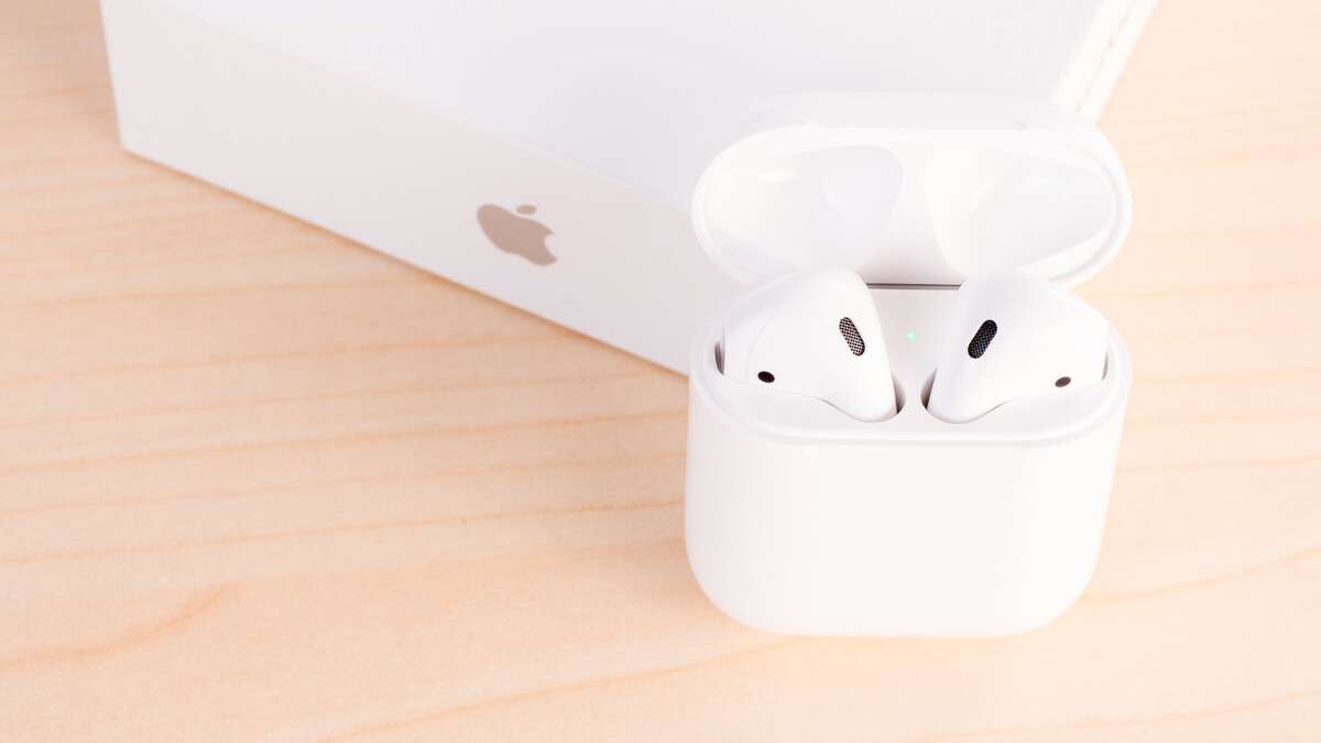 AirPods: możesz to zrobić, gdy słuchawki Apple migają na pomarańczowo